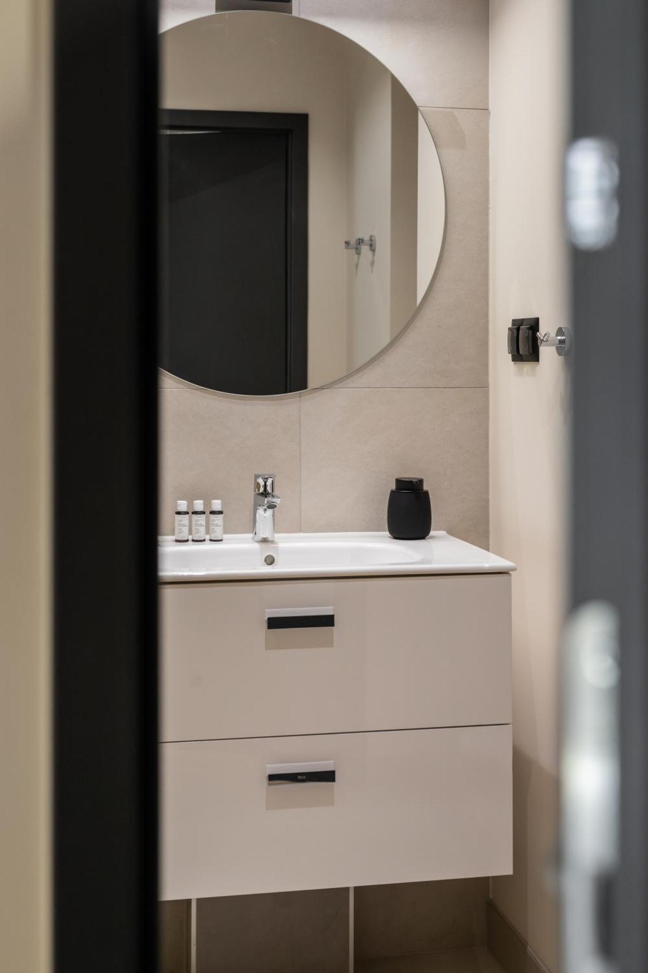 Nextdoor Apartments Krasków Eksteriør bilde